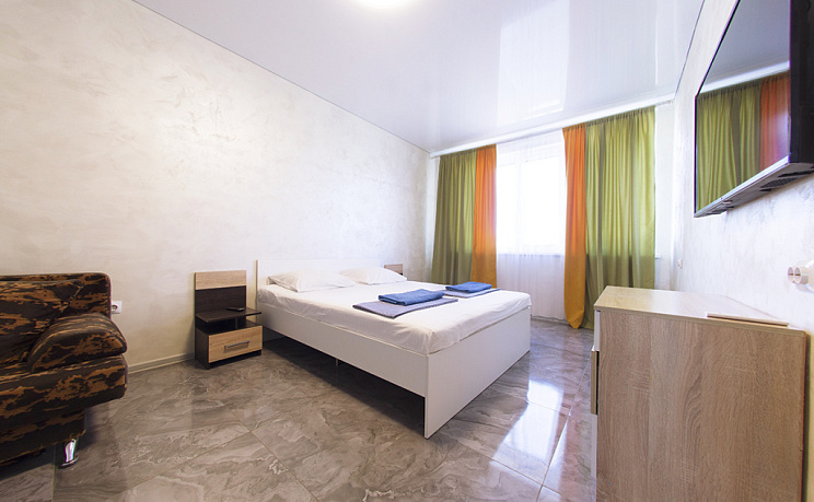 Апартаменты с кухней и балконом 2 этаж