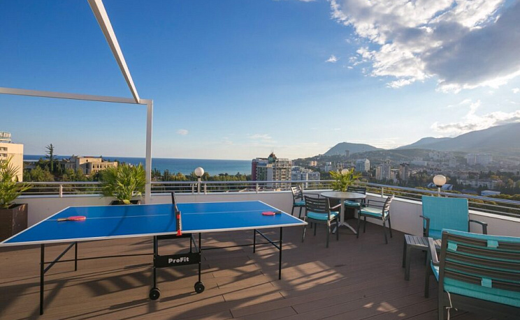 Теннисный стол