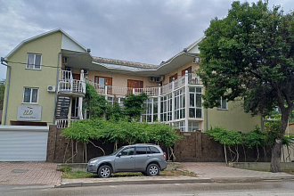 Итальянский дворик, гостевой дом