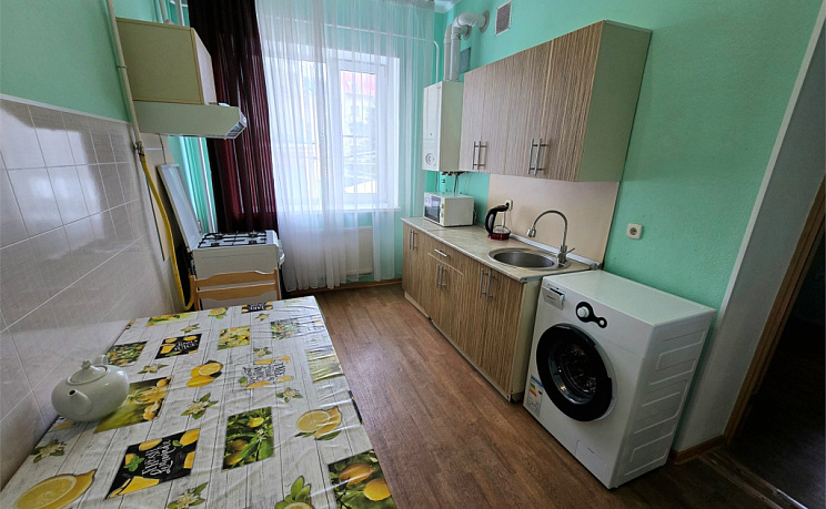 Номер с кухней и стиральной машиной без балкона