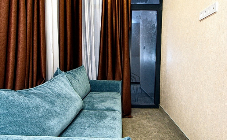 3-местный люкс с балконом